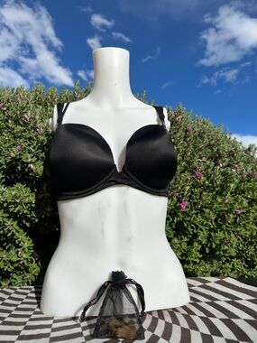 Victoria's Secret Very Sexy multi-way push-up bra 34DD & VS pouch w/clear straps